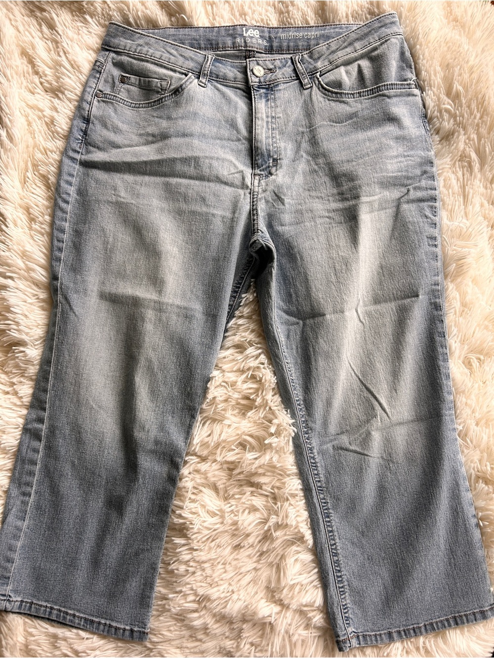Lee Riders Midrise Capri - Size 12